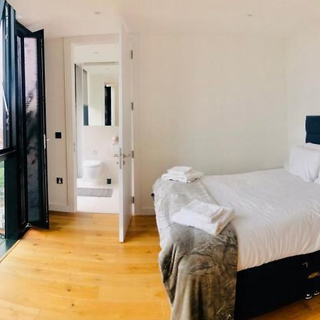 Luxury 2 Bedroom Apartment 20 Min From Central Londres Extérieur photo