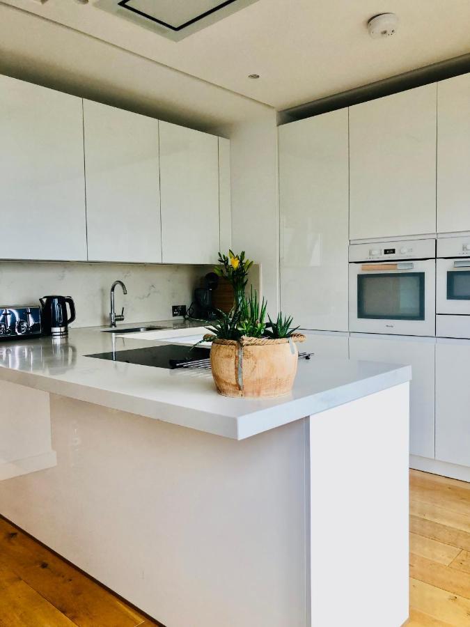 Luxury 2 Bedroom Apartment 20 Min From Central Londres Extérieur photo