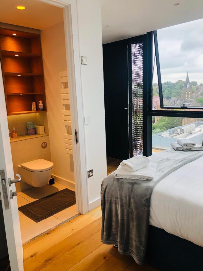 Luxury 2 Bedroom Apartment 20 Min From Central Londres Extérieur photo