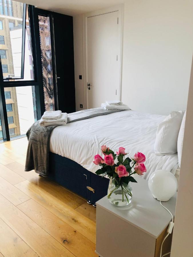 Luxury 2 Bedroom Apartment 20 Min From Central Londres Extérieur photo